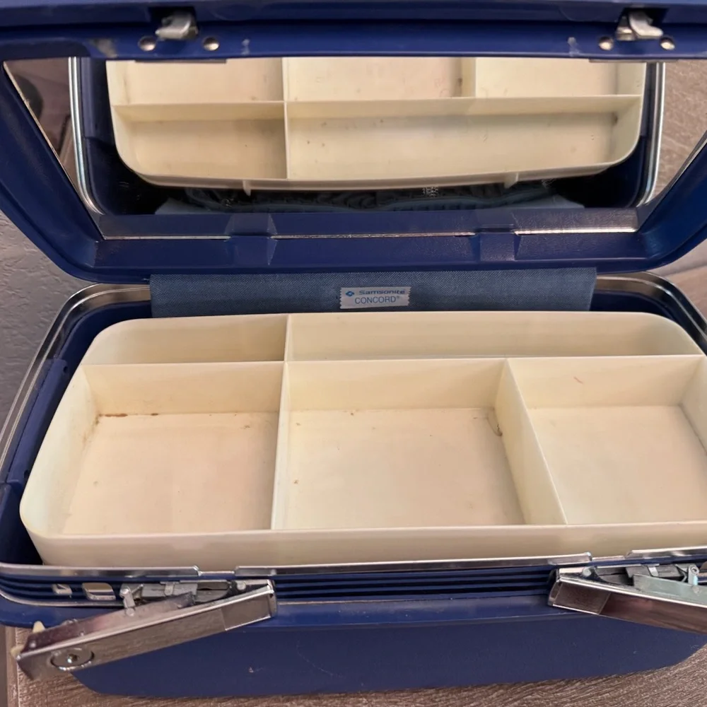 Samsonite Navy Blue Makeup Organizer